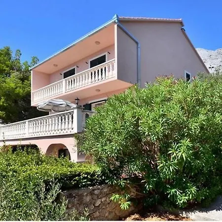 House Ivan בית נופש *