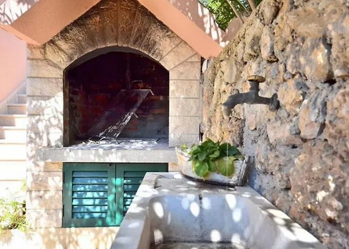 בית נופש House Ivan