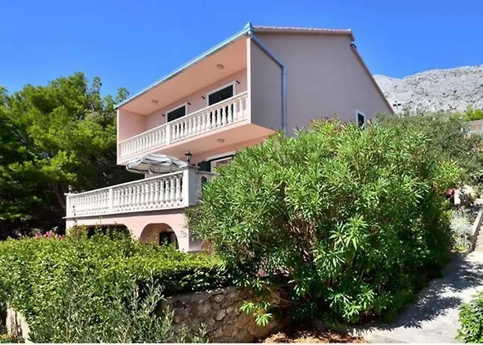 House Ivan בית נופש *