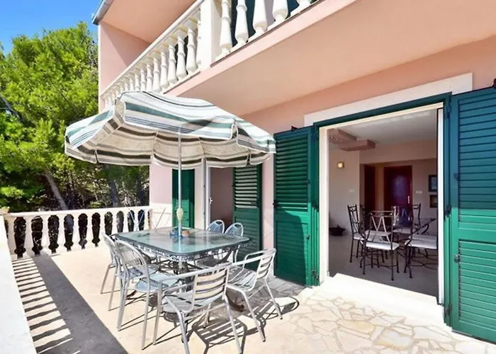 בית נופש House Ivan