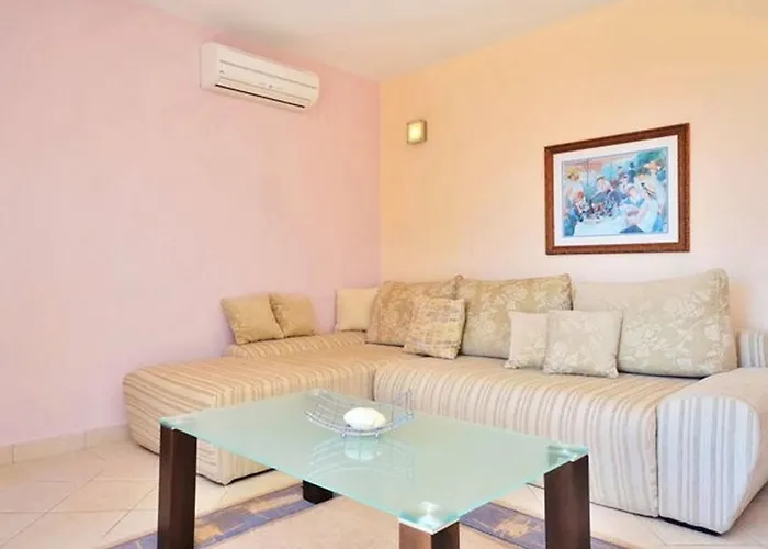 House Ivan בית נופש