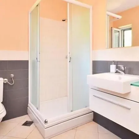 House Ivan Сasa de vacaciones Mimice