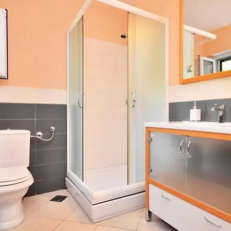 Сasa de vacaciones House Ivan *